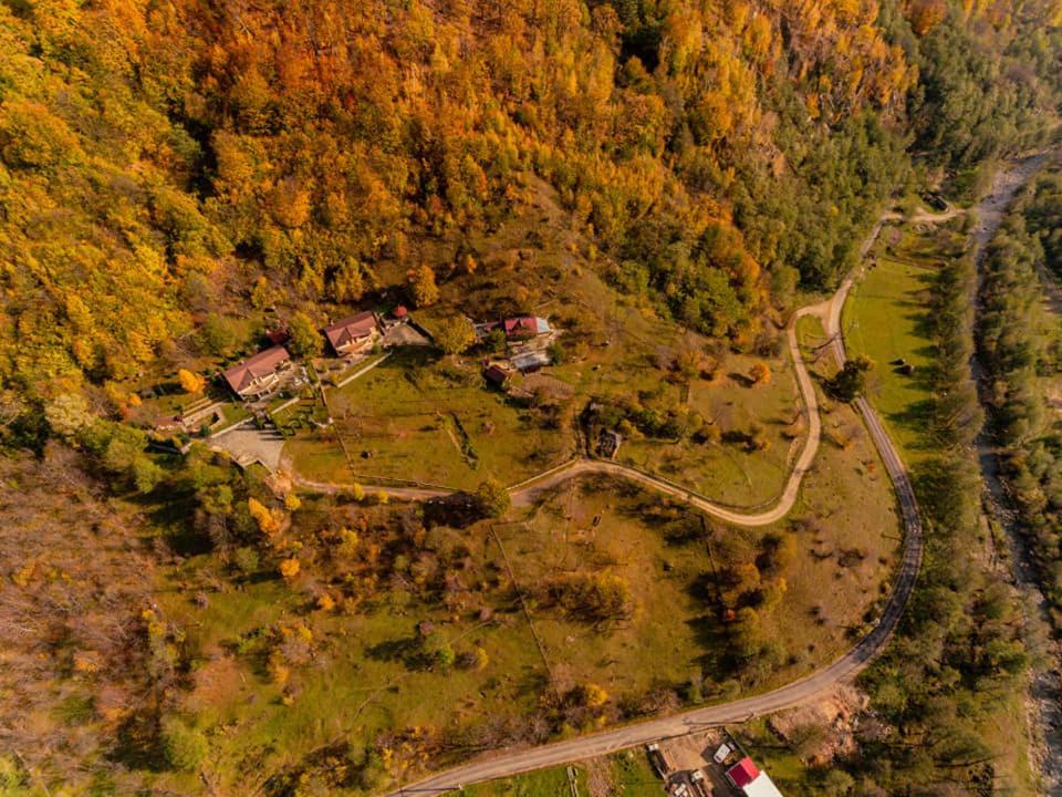 Un Colt De Rai Villa Lunca Jaristei Bagian luar foto